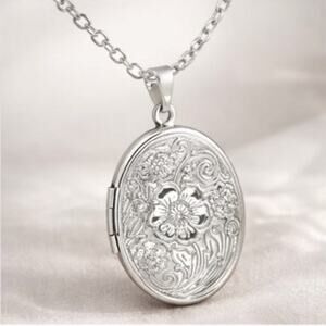 925 Silver Necklace w/ Oval Floral Lockey Vintage Inspired Valentine's Gift NEW
